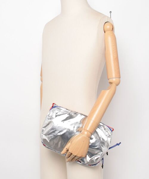 Topologie ショルダーバッグ topologie Bottle Sacoche Large