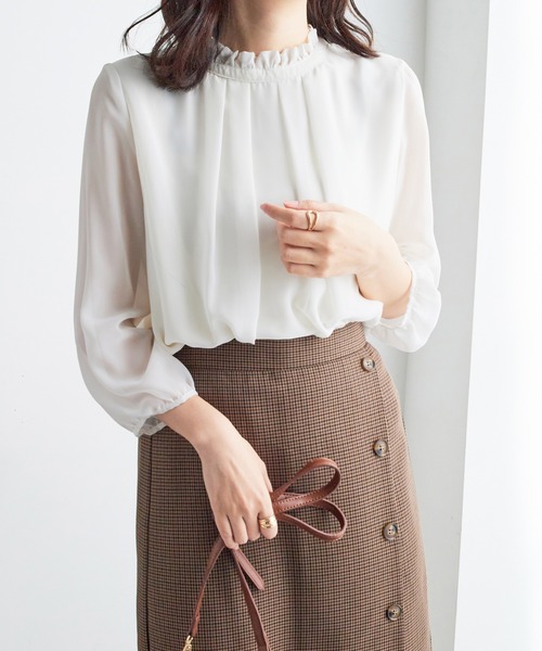 Viola e Viola（ヴィオラ エ ヴィオラ） ブラウス シャツ フリル衿