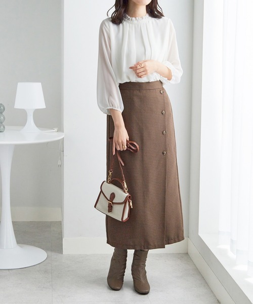 Viola e Viola（ヴィオラ エ ヴィオラ） ブラウス シャツ フリル衿