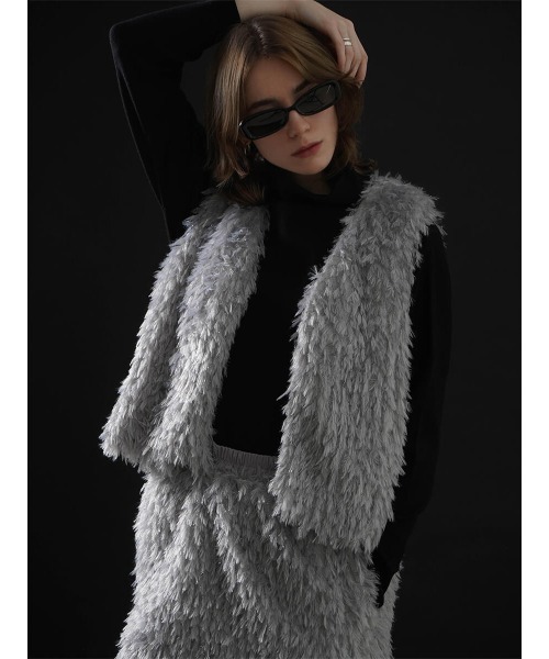 ベスト ジレ GLITTER FEATHER VEST レディース