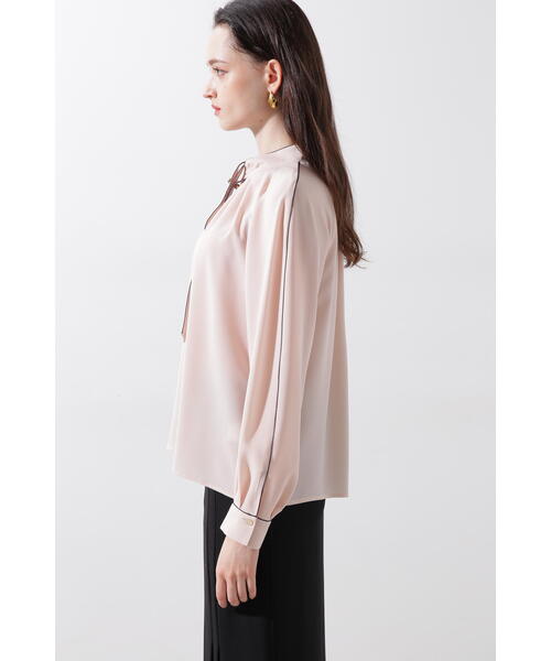 【ピンキーアンドダイアン】2025ssバイカラーケープブラウス★38ネイビー ピンキーアンドダイアン】2025ssバイカラーケープブラウス☆38ネイビー