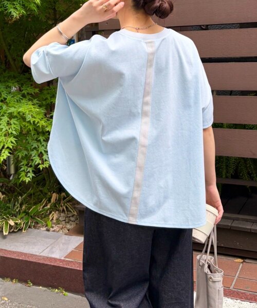 tシャツ 「Tシャツなのに?ほんのりツヤ感ポンチョT」バックテープカットソー レディースの画像