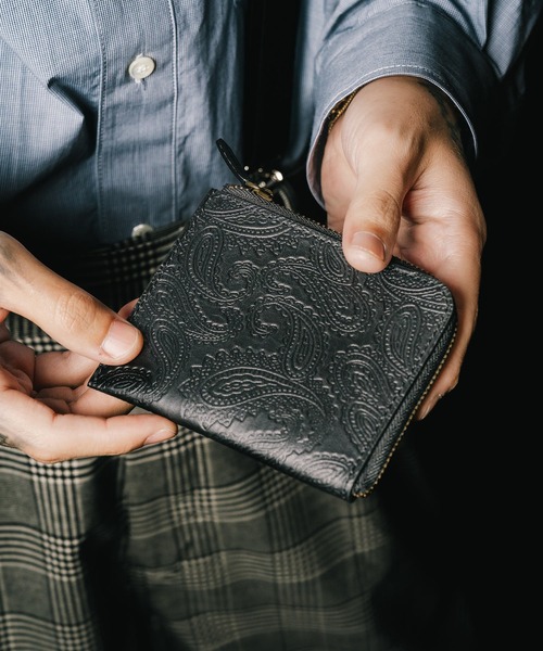 財布 EMBOSSED LEATHER WALLET Maheki Embossed Leather Zip Billfold - Wallets & Small Leather