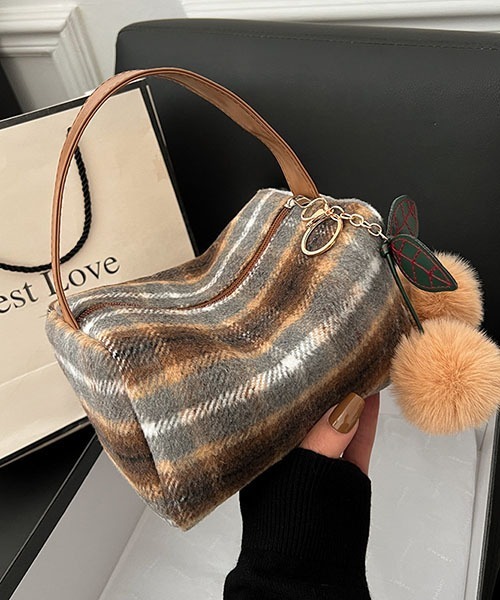 ❤︎❤︎❤︎ポーチ❤︎❤︎ご確認用です♡ gossip!ロサンゼルス ポーチ Y2Kチェックパターン スクエアポーチ