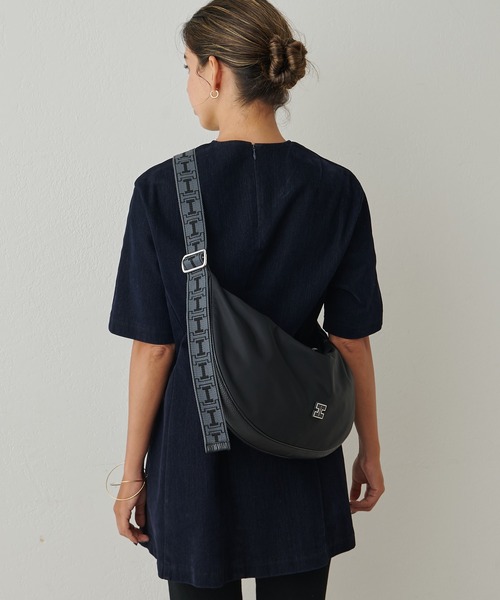 イアクッチ　ショルダーバッグ IACUCCI（イアクッチ） ショルダーバッグ FREE ブラック レディース