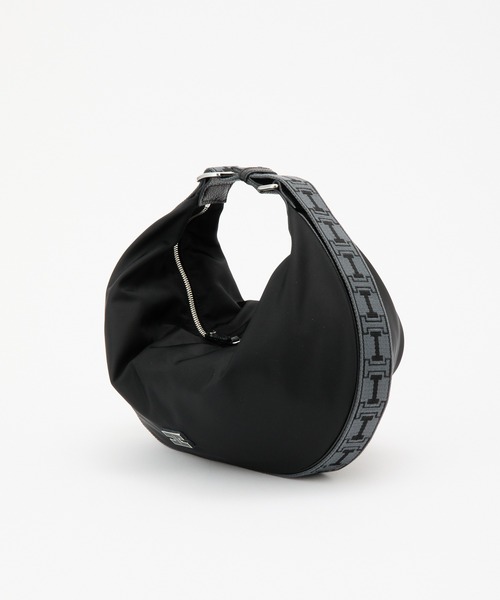 IACUCCI ブラック ショルダーバッグ IACUCCI（イアクッチ） ショルダーバッグ FREE ブラック レディース