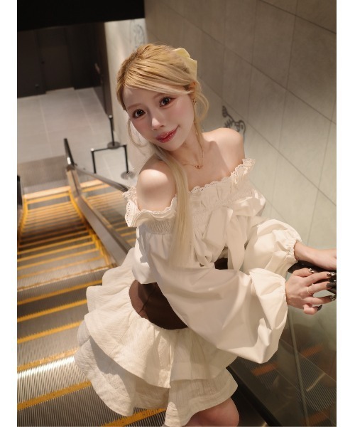 Darich（ダーリッチ） ブラウス シャツ ダブルフリルオフショルリボン