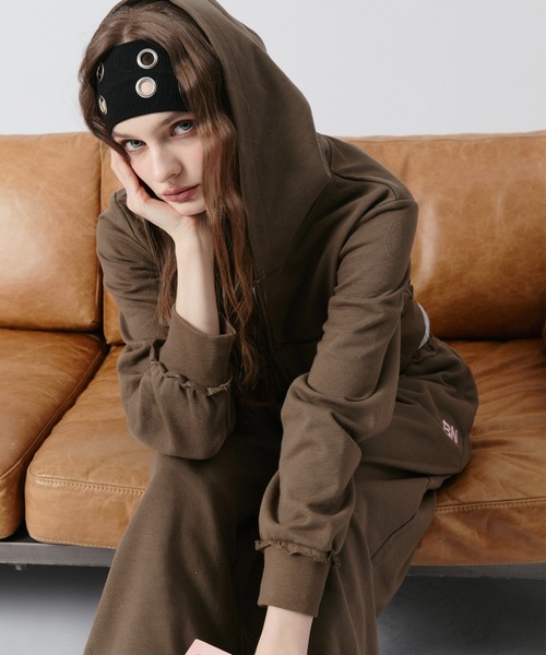 BENUA パーカー BN cropped zip hoodie/BN クロップドジップフーディー 