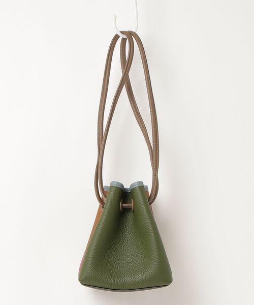 VASIC（ヴァジック） ショルダーバッグ - ブラウン レディース