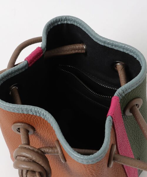 VASIC（ヴァジック） ショルダーバッグ - ブラウン レディース