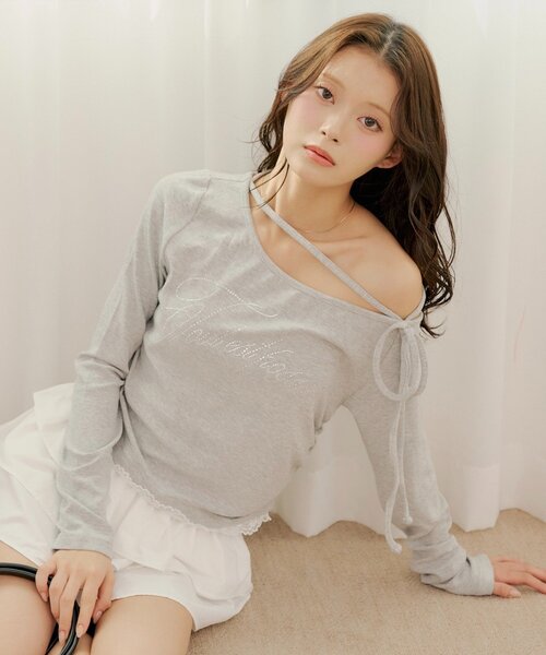 Chico（チコ） tシャツ ラインストーンロゴワンショルT レディース