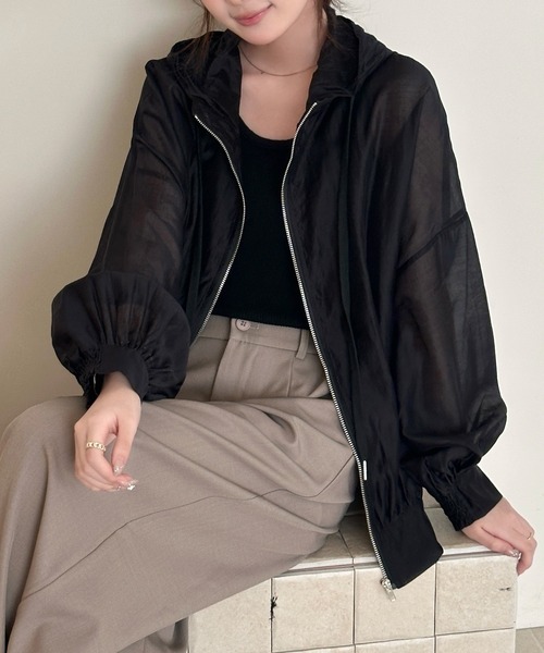 DAY CLOSET パーカー 「フード付き」艶めく光沢シアー。長袖