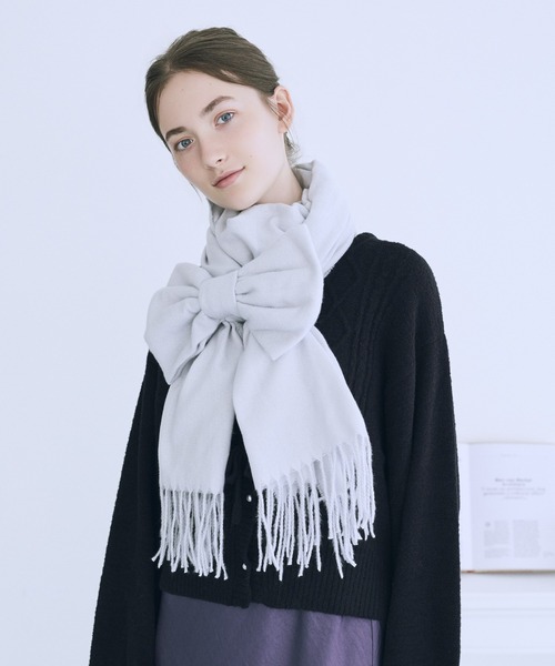 Maison de FLEUR メゾンドフルール リボン付ストール マフラー Maison de FLEUR（メゾンドフルール） マフラー ストール リボン付き