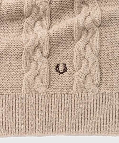 FRED PERRY ケーブル編みマフラー ベージュ 新品 FRED PERRY（フレッドペリー） マフラー ラムウールケーブルマフラー