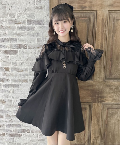 【お値下げしました！】内側レースのロイヤルチエ　ファーボレロ お値下げしました！】内側レースのロイヤルチエ ファーボレロ