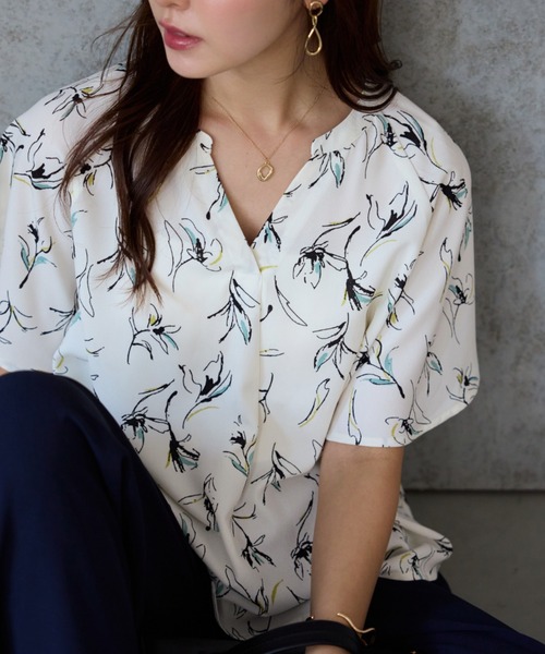 yori 2025ss/高密度ストレッチフレアブラウス 美品 yori 2025ss/高密度ストレッチフレアブラウス 美品 - メルカリ
