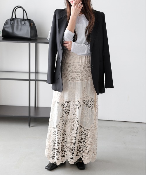 美品　Blumarine シルク100 クロシェ編装飾 フレアスカート ベージュ ロング スカート 夏 クロシェ編みフレアスカート : ZOZOTOWN Yahoo!店