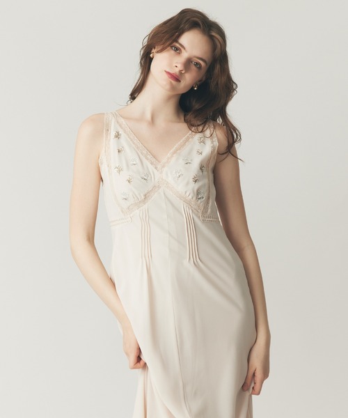 新品　ME&ME COUTURE レース　ホワイト　ワンピース me&me couture ワンピース フルール刺繍レースmixドレス