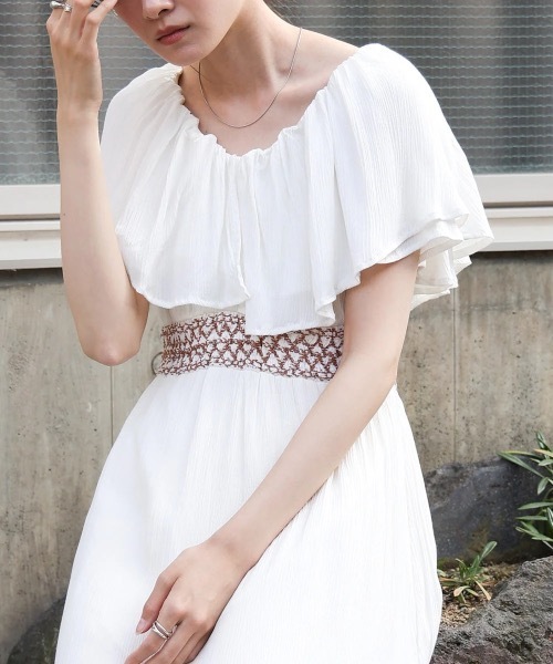美品⁑マーレット　アステルスモッキングスリーブ ティアードワンピース　ホワイト BAB（バブ） ワンピース 「S・Mサイズ展開」レーヨンクレープ