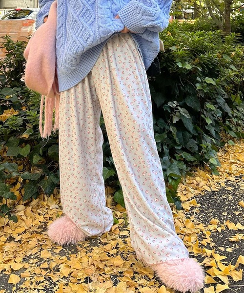 Alley Tokyo パンツ 「MENDL'S」パジャマっぽなゆるゆる花柄パンツ