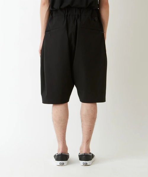 パンツ 「White Mountaineering/ホワイトマウンテニアリング」SOLOTEX SAROUEL SHORT PANTS メンズの画像
