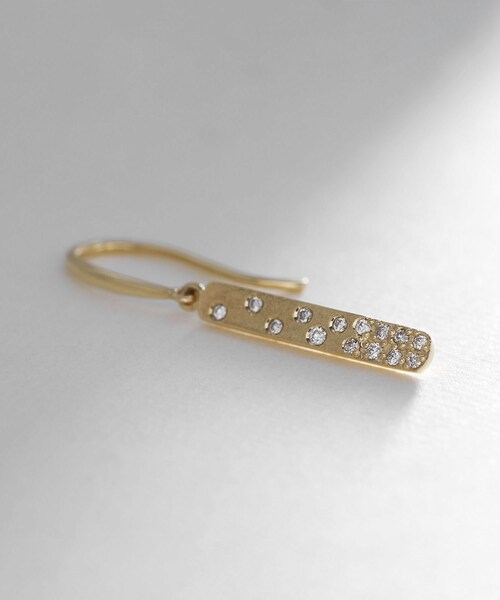 ピアス K18ダイヤモンド アラシパヴェ バーフックピアス レディースの画像