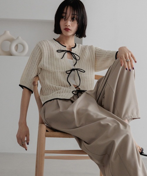 LOWLYS FARM ガラニットショートプルオーバー ベージュ 新品未使用 LOWRYS FARM（ローリーズファーム）の「2WAY柄ショート