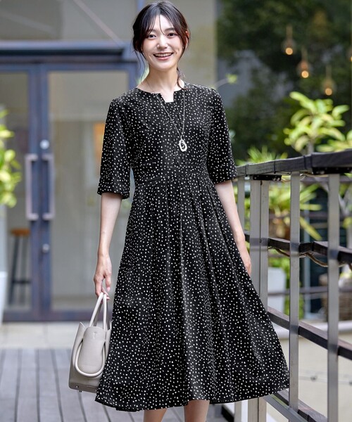 Tiaclasse ワンピース 変形ドット柄ワンピース : ZOZOTOWN Yahoo!店