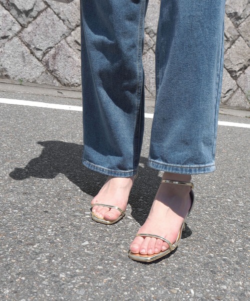【ALDO】上品★ メタリック ★ 細ストラップ★ ミュールサンダル alala サンダル アンクルストラップメタリックサンダル