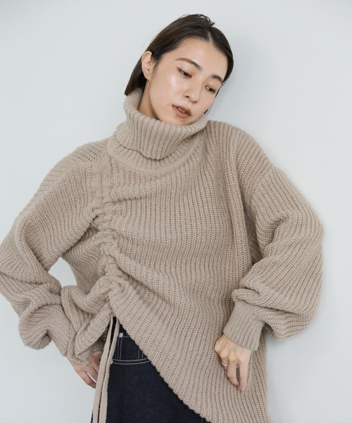select MOCA（セレクトモカ） ニット セーター シャーリングデザイン