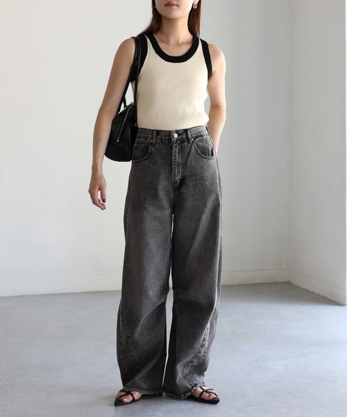 ハグオーワー　CLOTH&CROSS裾フリンジカーブデニム　バルーンデニム ハグオーワー CLOTH&CROSS裾フリンジカーブデニム バルーンデニム