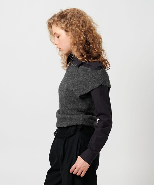 ＜ATTISESSION＞ツイストショルダーニットトップス BEAUTY&YOUTH UNITED ARROWS｜<ATTISESSION>ツイスト ショルダー