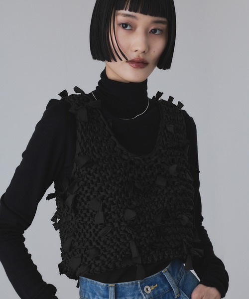 ADAM ET ROPE' 黒 テープヤーンベスト アダムエロペ 美品 ADAM ET ROPE'（アダムエロペ） ベスト ジレ テープヤーンベスト