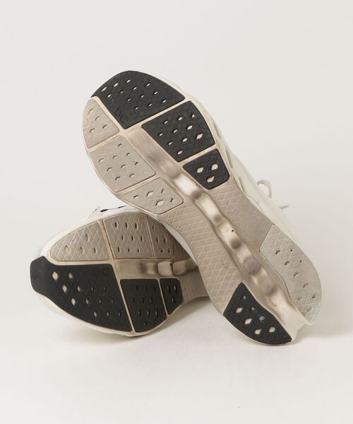 「On」 ローカットスニーカー 29cm ホワイト メンズ_画像3