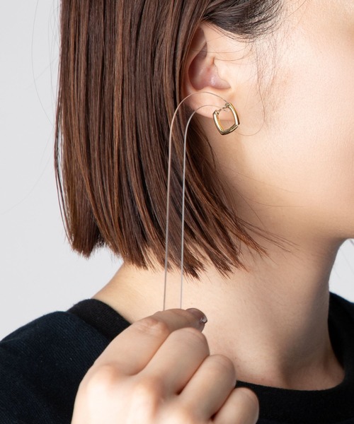 TOM WOOD（トムウッド） ピアス TOM WOOD Frame Hoops Small Gold