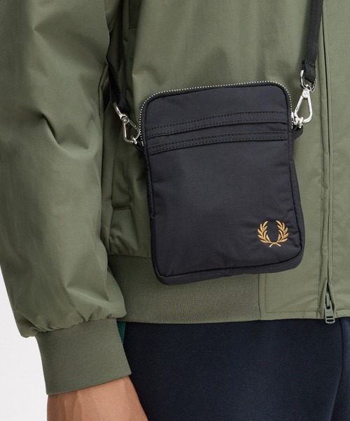 FRED PERRY（フレッドペリー） ショルダーバッグ Brentham Small Side