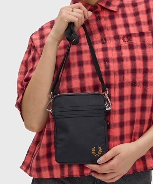FRED PERRY（フレッドペリー） ショルダーバッグ Brentham Small Side