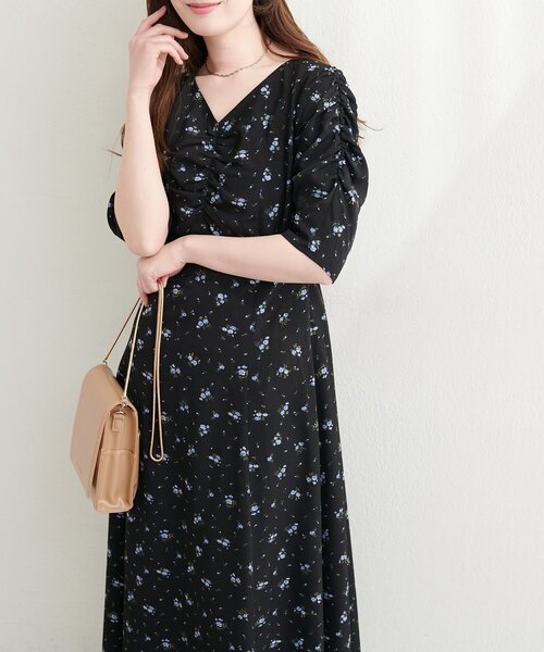 定価3.2万 カレンソロジー ウールＶネックギャザーワンピース ネイビー 春先も natural couture ワンピース Vネックギャザーワンピース : ZOZOTOWN
