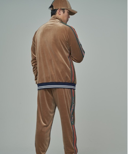 DECEMBERMAY（ディセンバーメイ） ブルゾン アウター Warm Velours zip