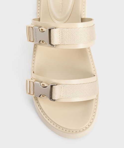 CHARLES ＆ KEITH サンダル メタリックバックル チャンキー