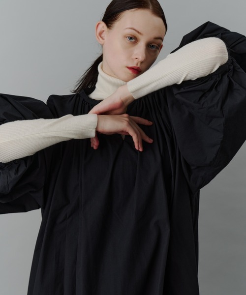 PERNA（ペルナ） ワンピース ハーフスリーブギャザーワンピース