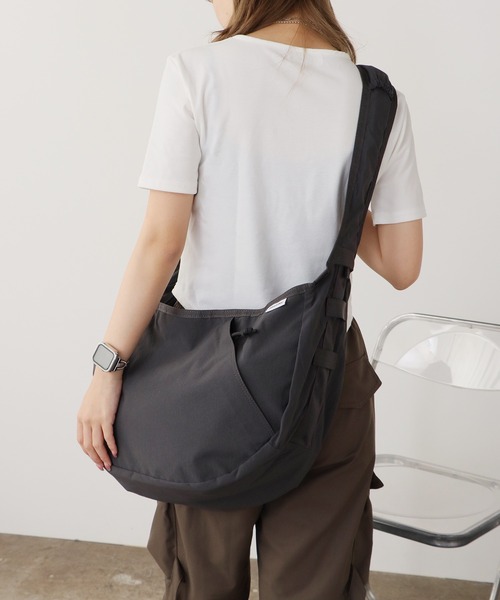 超美品　BRIEFING HOBO BAG WIDE BRIEFING（ブリーフィング） ショルダーバッグ 「BRIEFING」HOBO BAG