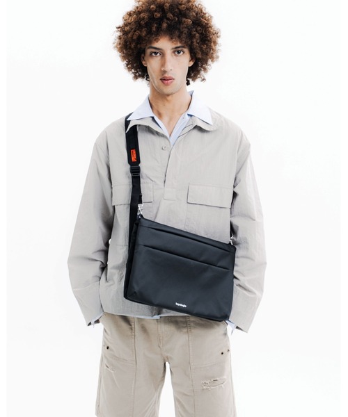 Topologie（トポロジー） ショルダーバッグ バッグ Flat Sacoche Large