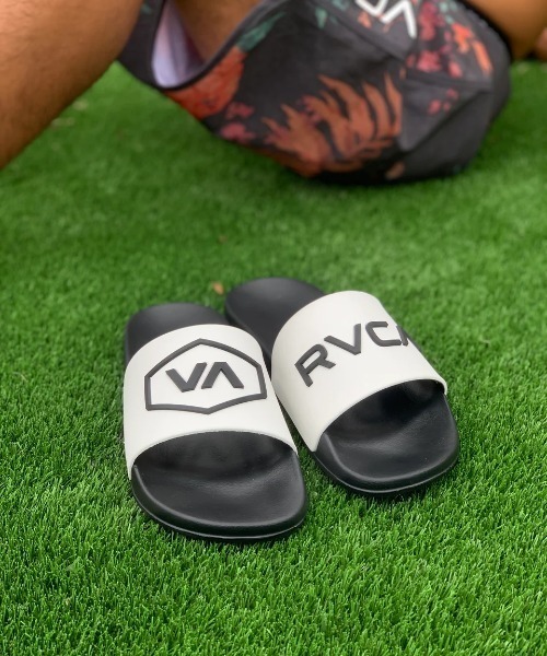 【RVCA】 スライド サンダル★国内発送！！ RVCA サンダル SHOWER SLIDE メンズ レディース : ZOZOTOWN