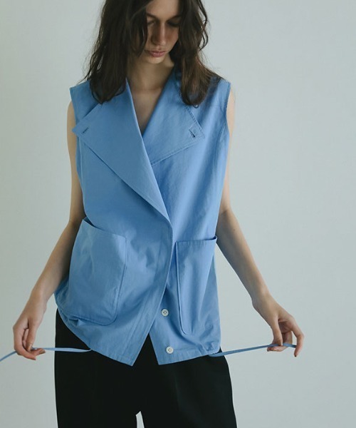ETRÉ TOKYO ミリタリーシャツジャケット ナイロン混 軽量 羽織 ブルー ETRE TOKYO（エトレトウキョウ）の「ワークシャツジャケット