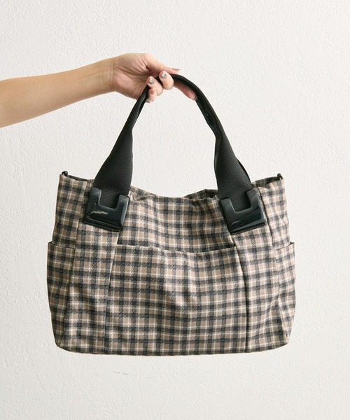 ear PAPILLONNER（イア パピヨネ） トートバッグ sampo×ear コラボ樹脂