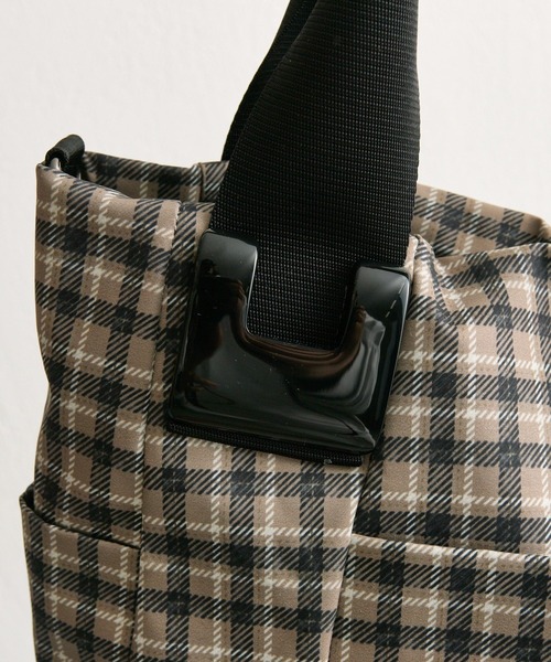 ear PAPILLONNER（イア パピヨネ） トートバッグ sampo×ear コラボ樹脂