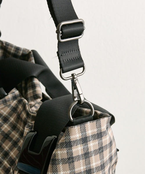 ear PAPILLONNER（イア パピヨネ） トートバッグ sampo×ear コラボ樹脂