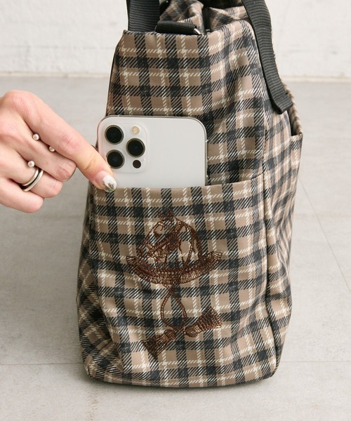 ear PAPILLONNER（イア パピヨネ） トートバッグ sampo×ear コラボ樹脂