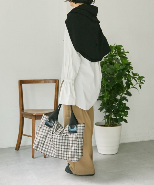 ear PAPILLONNER（イア パピヨネ） トートバッグ sampo×ear コラボ樹脂